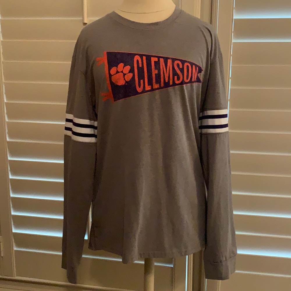 Clemson rugby women’s large